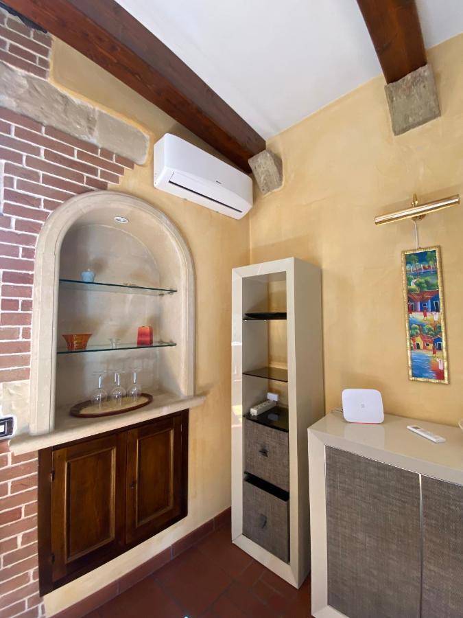 莱切Casa Chiara, Roof Terrace, 100M To The Historical Center公寓 外观 照片