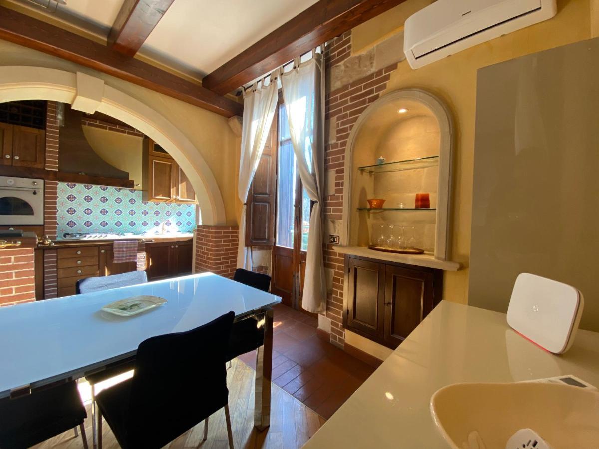 莱切Casa Chiara, Roof Terrace, 100M To The Historical Center公寓 外观 照片